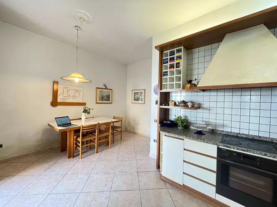 Immagine 10 di Appartamento in vendita  a Empoli