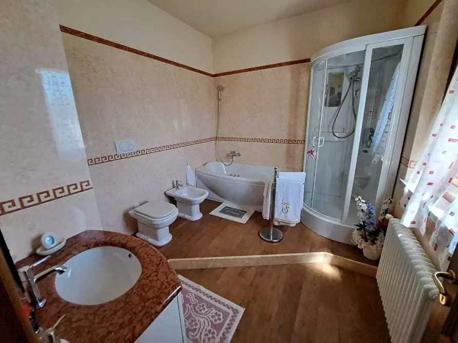 Immagine 24 di Casa indipendente in vendita  a Cerreto Guidi