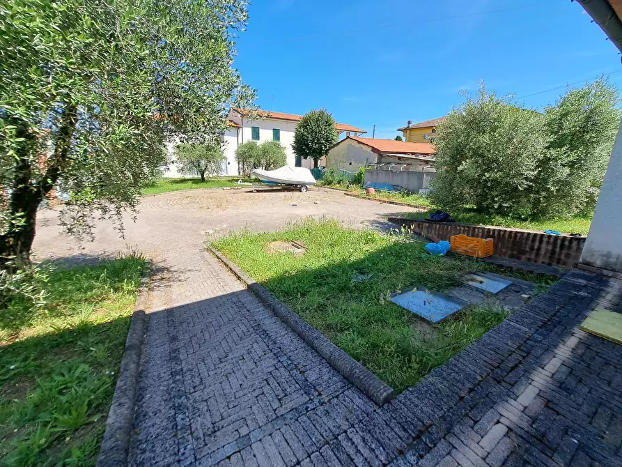 Immagine 12 di Casa indipendente in vendita  a Cerreto Guidi