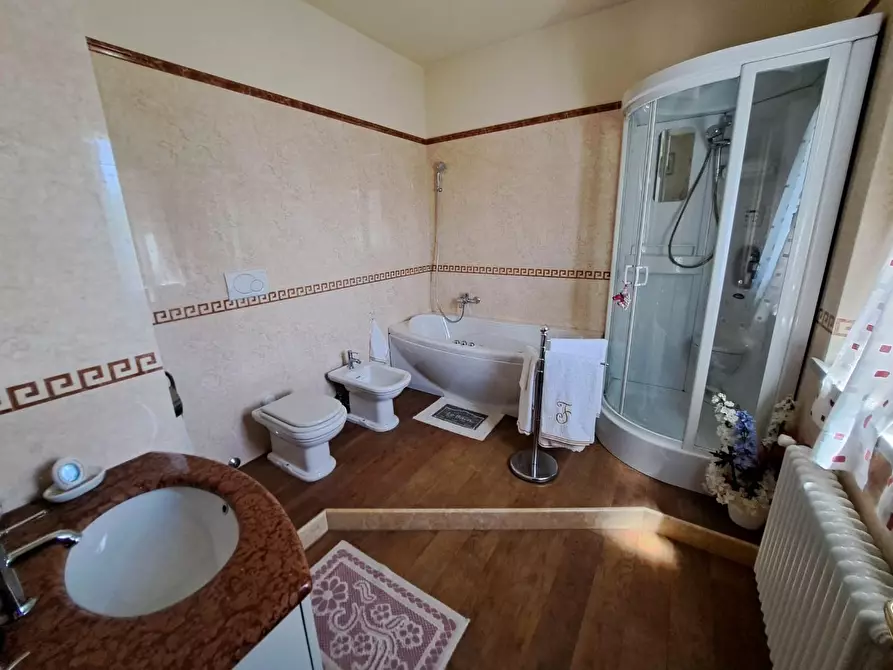 Immagine 23 di Casa indipendente in vendita  a Cerreto Guidi