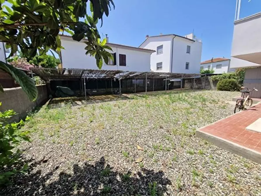 Immagine 11 di Appartamento in affitto  a Rosignano Marittimo