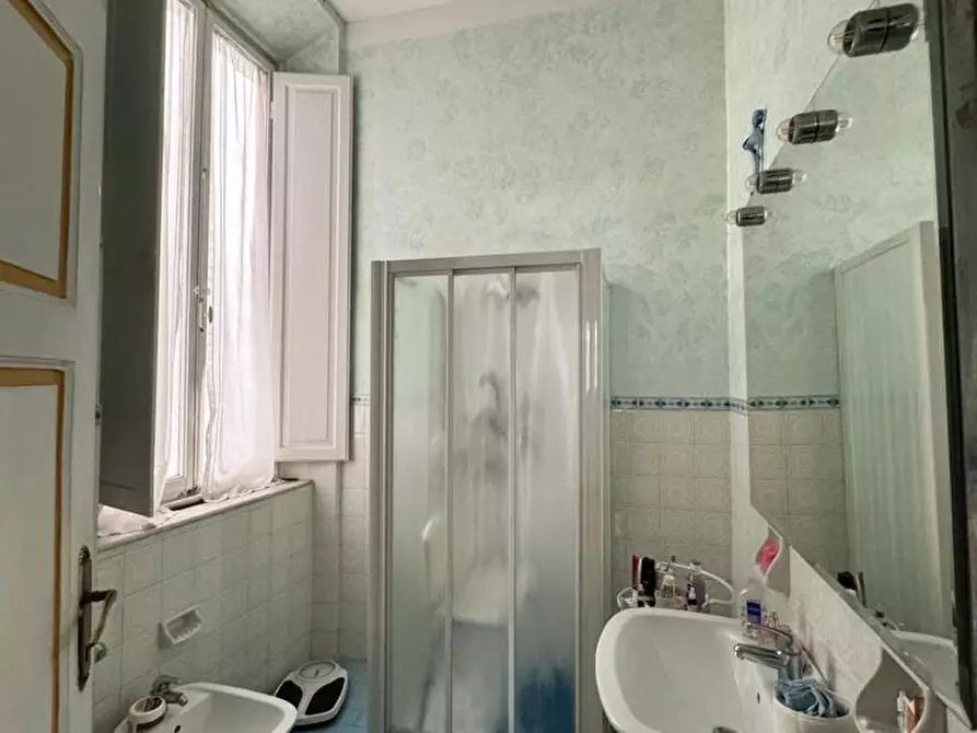 Immagine 11 di Appartamento in vendita  a Livorno