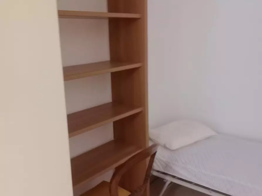 Immagine 11 di Appartamento in vendita  a Pisa