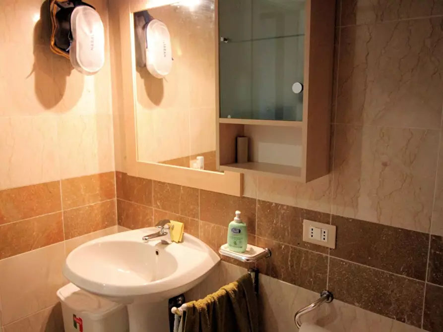 Immagine 16 di Appartamento in vendita  a Pisa