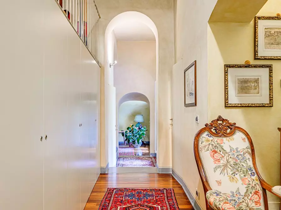 Immagine 10 di Villa in vendita  a San Giuliano Terme