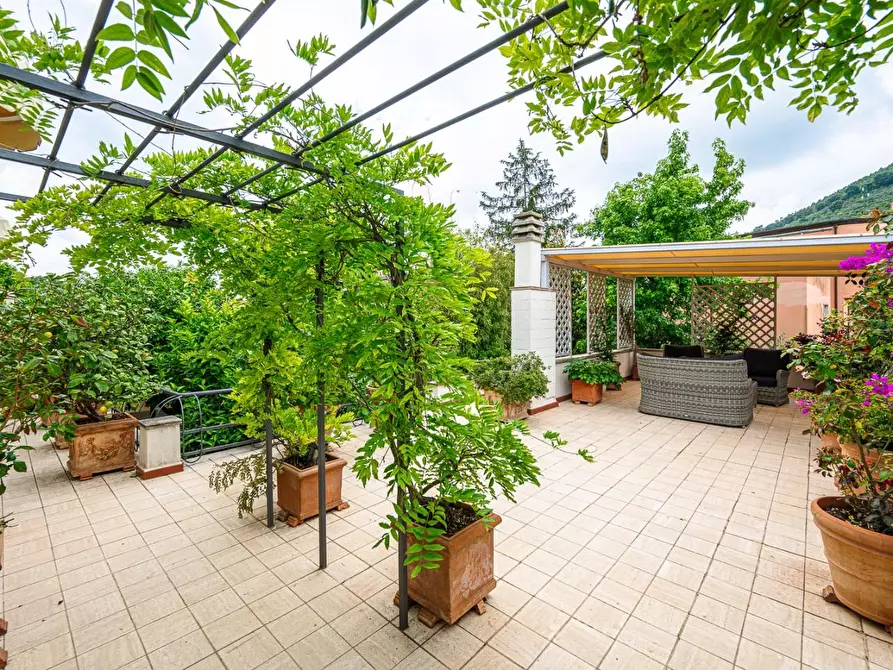 Immagine 25 di Villa in vendita  a San Giuliano Terme