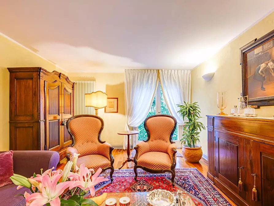 Immagine 4 di Villa in vendita  a San Giuliano Terme