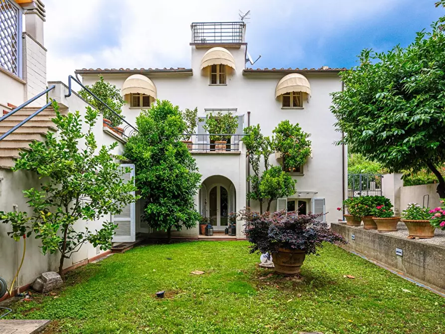 Immagine 44 di Villa in vendita  a San Giuliano Terme