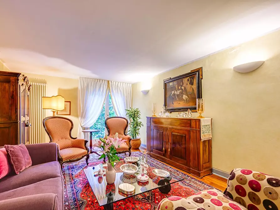 Immagine 7 di Villa in vendita  a San Giuliano Terme