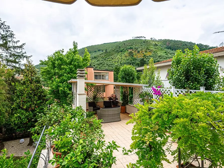 Immagine 23 di Villa in vendita  a San Giuliano Terme