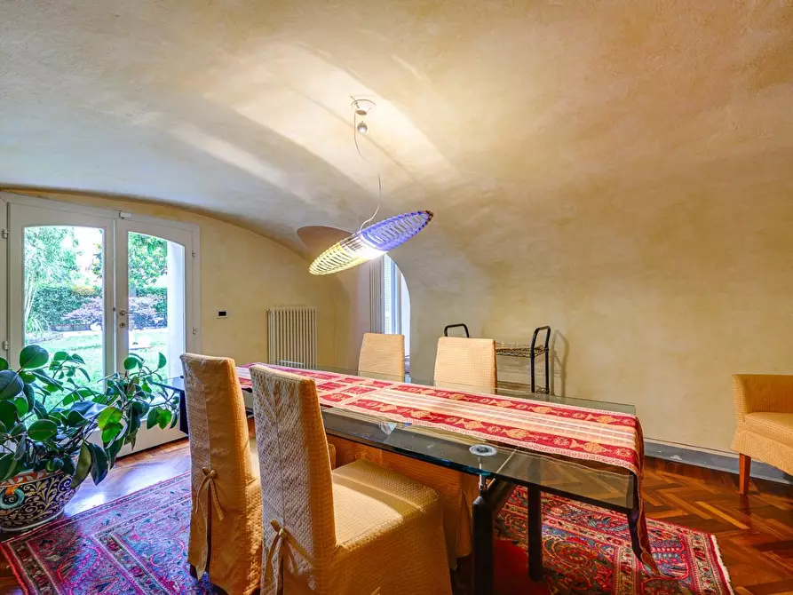 Immagine 12 di Villa in vendita  a San Giuliano Terme