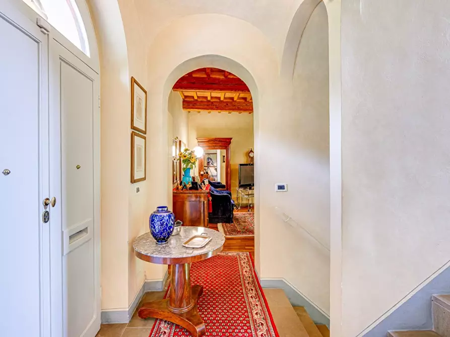 Immagine 18 di Villa in vendita  a San Giuliano Terme