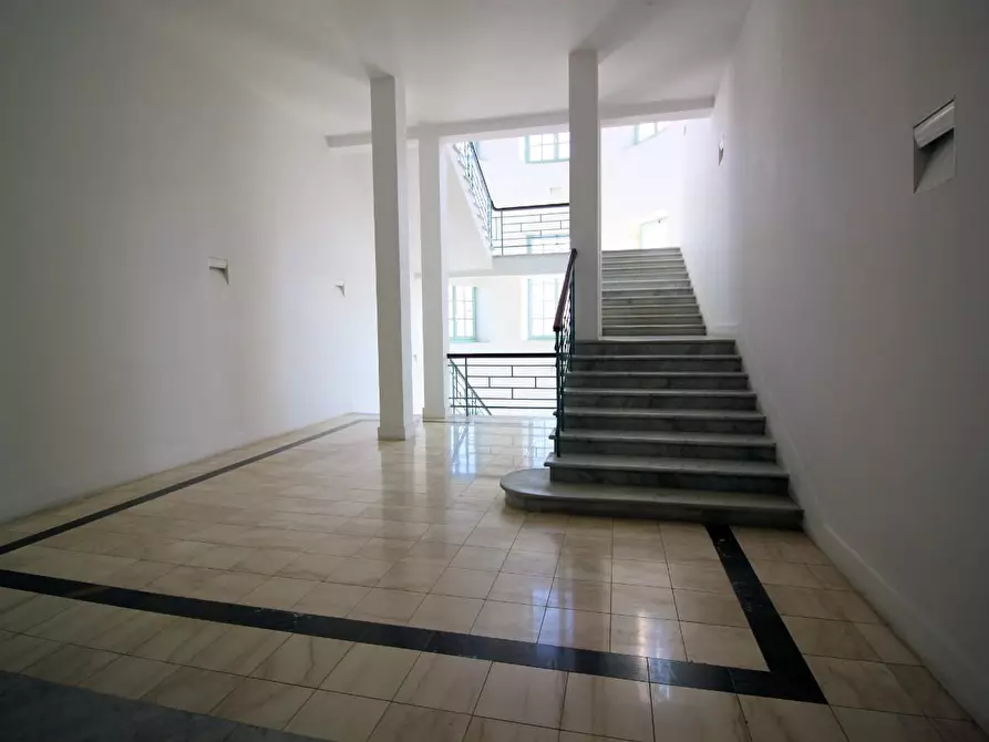 Immagine 13 di Appartamento in vendita  a Pisa