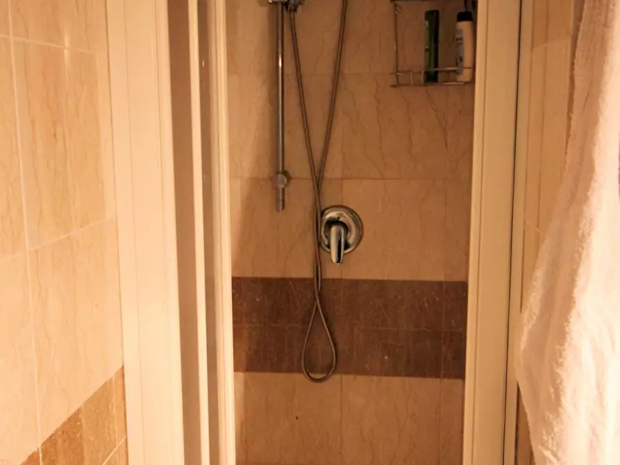 Immagine 6 di Appartamento in vendita  a Pisa