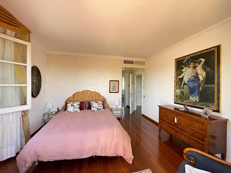 Immagine 15 di Villa in vendita  a Montelupo Fiorentino