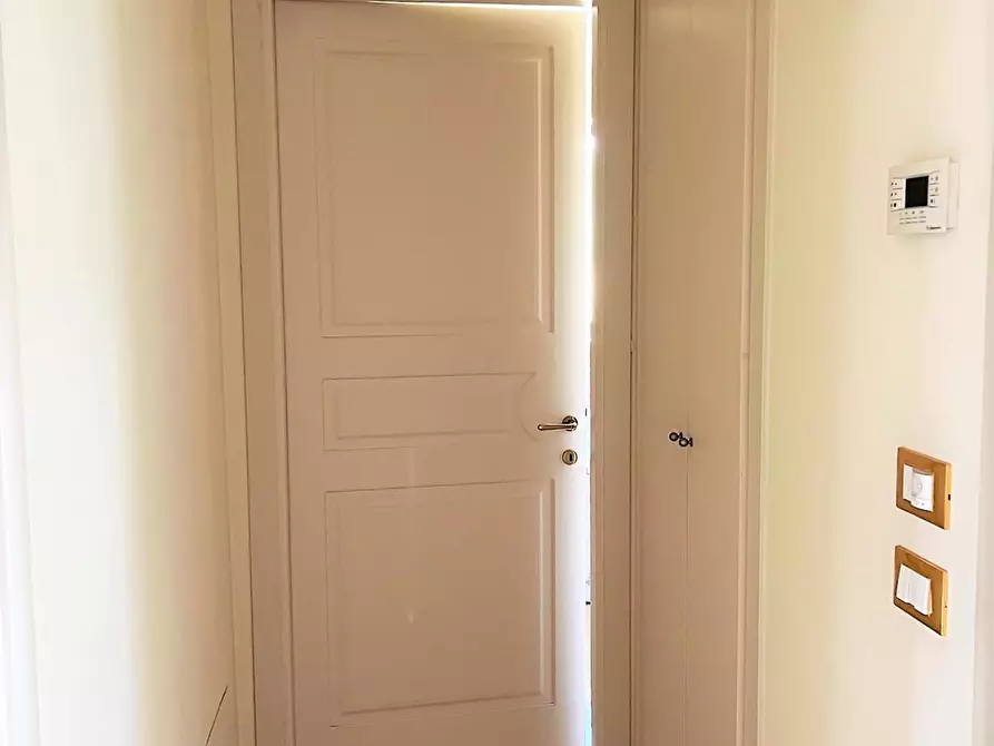 Immagine 22 di Villa in vendita  a Pietrasanta