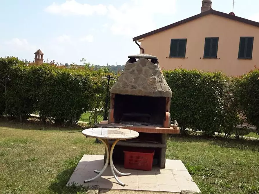 Immagine 10 di Casa colonica in vendita  a Grosseto