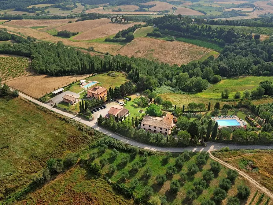 Immagine 1 di Casa colonica in vendita  a Peccioli