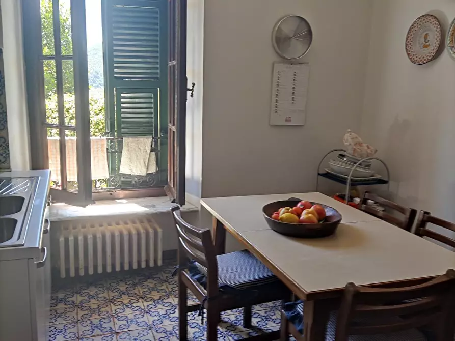 Immagine 22 di Villa in vendita  a Carrara