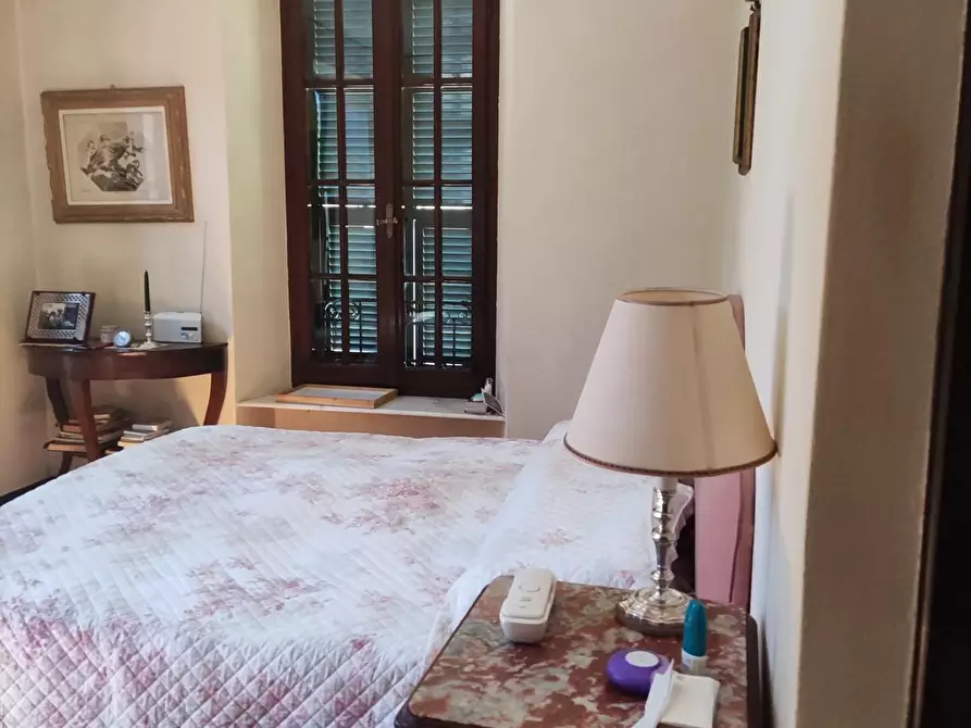 Immagine 41 di Villa in vendita  a Carrara