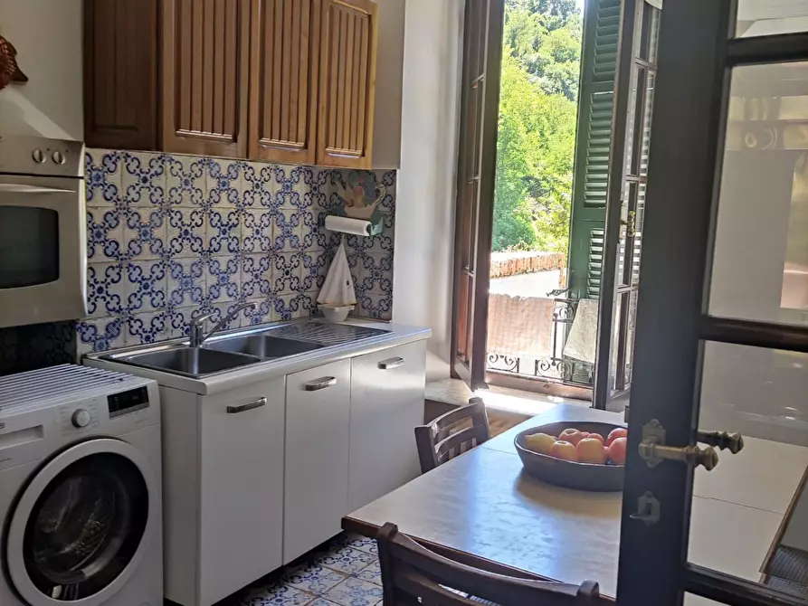 Immagine 21 di Villa in vendita  a Carrara