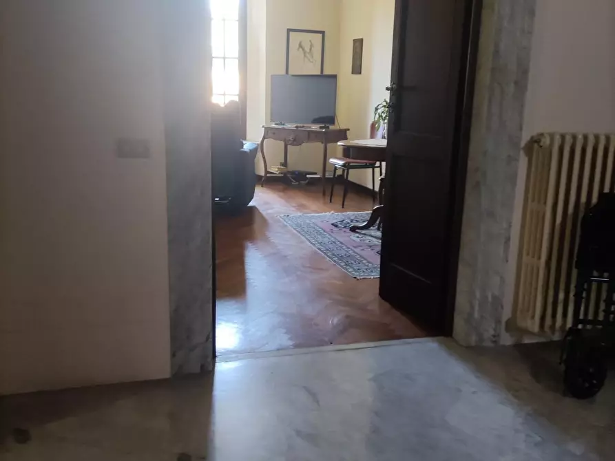 Immagine 56 di Villa in vendita  a Carrara