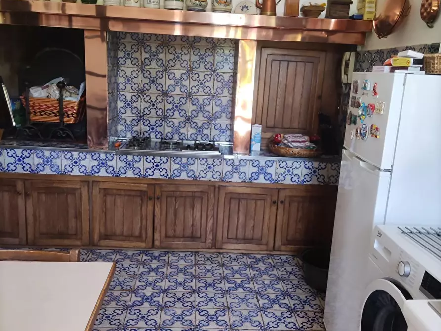 Immagine 23 di Villa in vendita  a Carrara