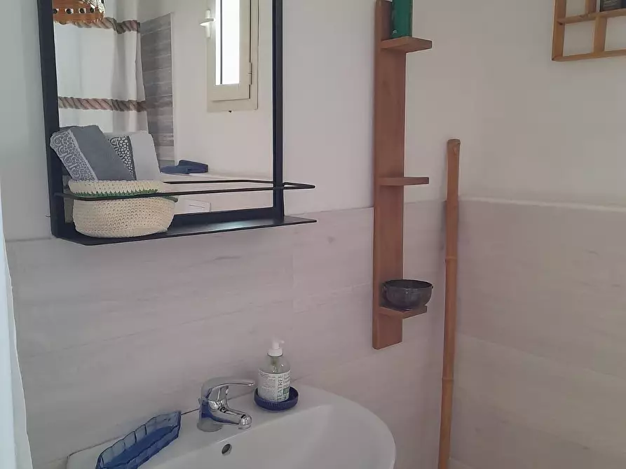 Immagine 25 di Appartamento in vendita  a Livorno