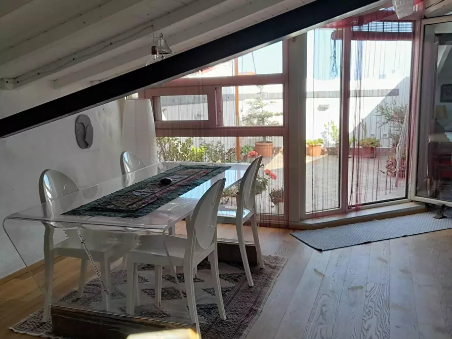 Immagine 9 di Appartamento in vendita  a Livorno