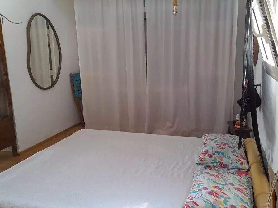 Immagine 8 di Appartamento in vendita  a Livorno