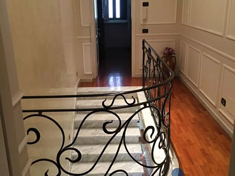 Immagine 34 di Appartamento in vendita  a Viareggio