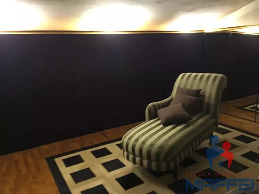 Immagine 16 di Appartamento in vendita  a Viareggio