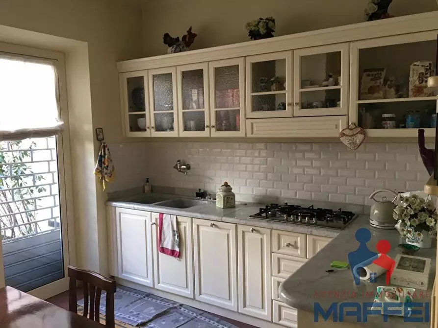 Immagine 11 di Appartamento in vendita  a Viareggio