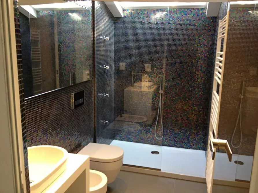 Immagine 11 di Appartamento in vendita  a Forte Dei Marmi