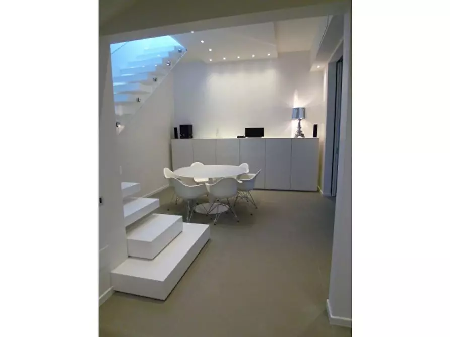 Immagine 5 di Appartamento in vendita  a Forte Dei Marmi