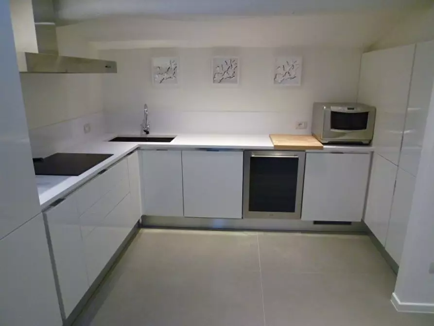 Immagine 3 di Appartamento in vendita  a Forte Dei Marmi