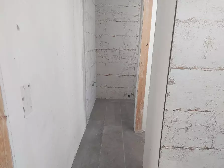 Immagine 6 di Magazzino in affitto  a Santa Croce Sull'arno