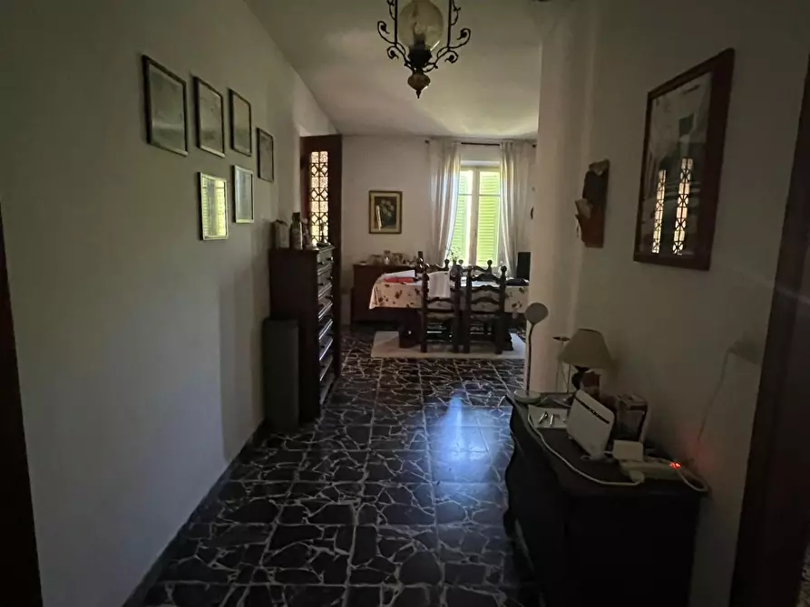 Immagine 15 di Casa indipendente in vendita  a Massa