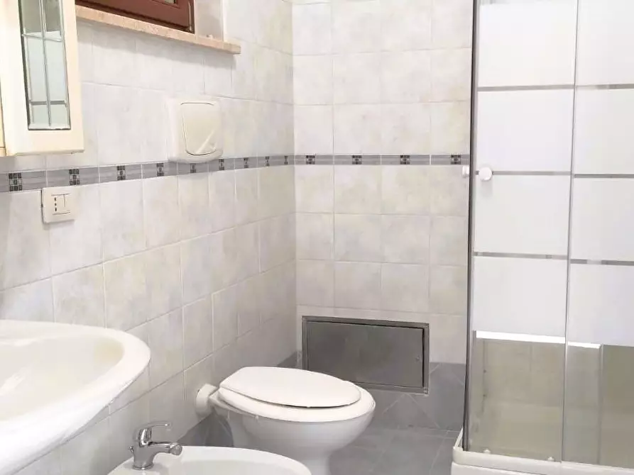 Immagine 7 di Ufficio in vendita  a Roma