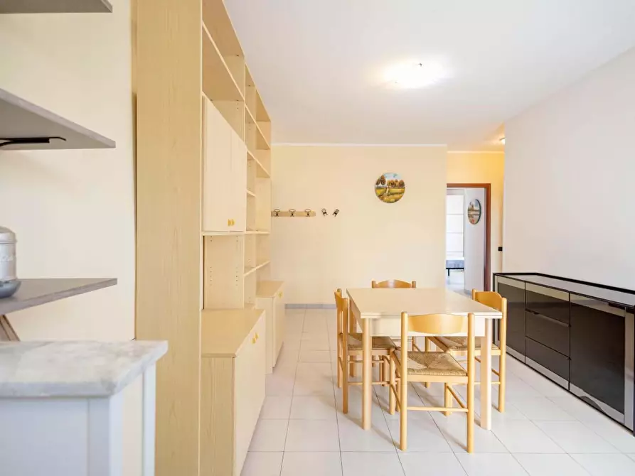 Immagine 5 di Appartamento in vendita  a Ortonovo