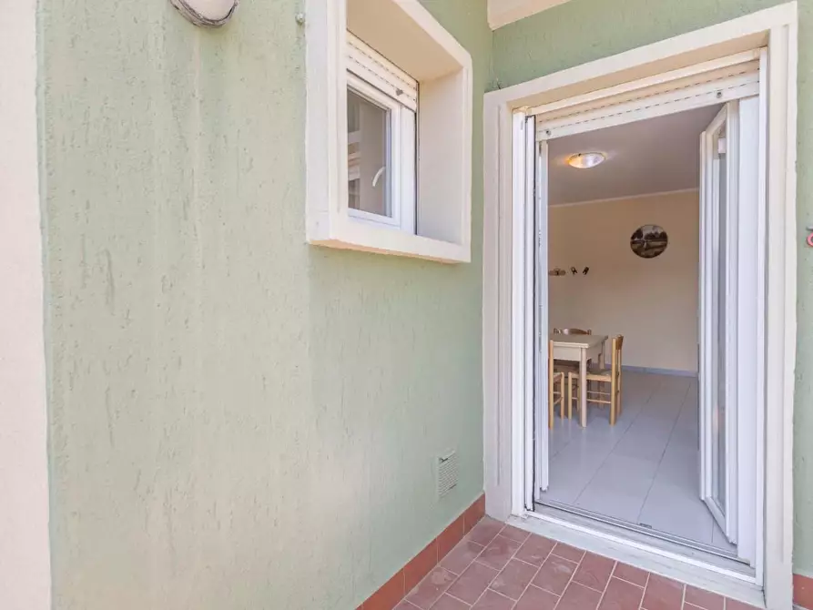 Immagine 9 di Appartamento in vendita  a Ortonovo