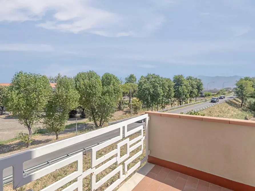 Immagine 20 di Appartamento in vendita  a Ortonovo