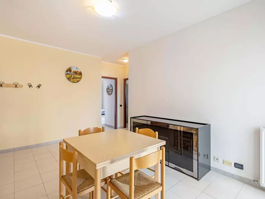 Immagine 2 di Appartamento in vendita  a Ortonovo