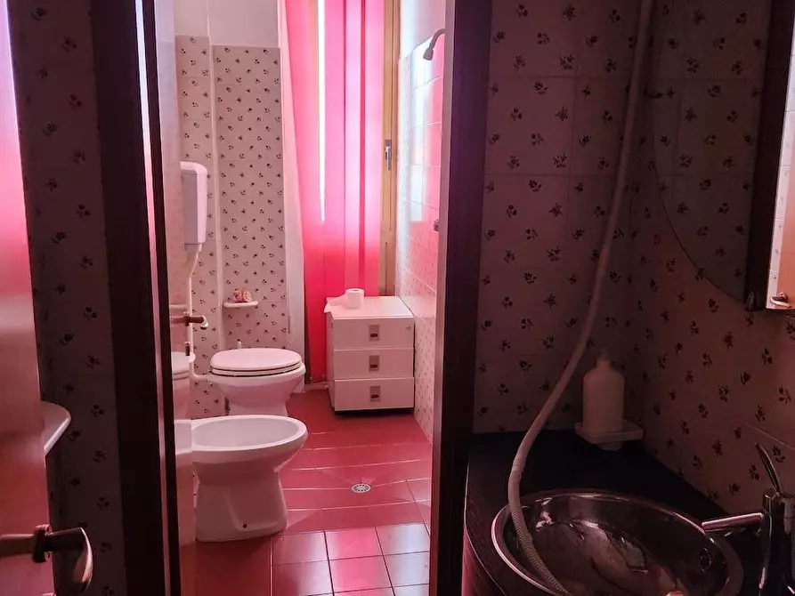 Immagine 2 di Ufficio in affitto  a Santa Croce Sull'arno