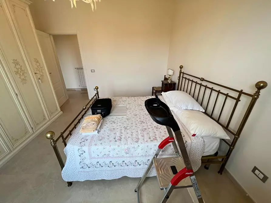 Immagine 14 di Villa in vendita  a Cecina