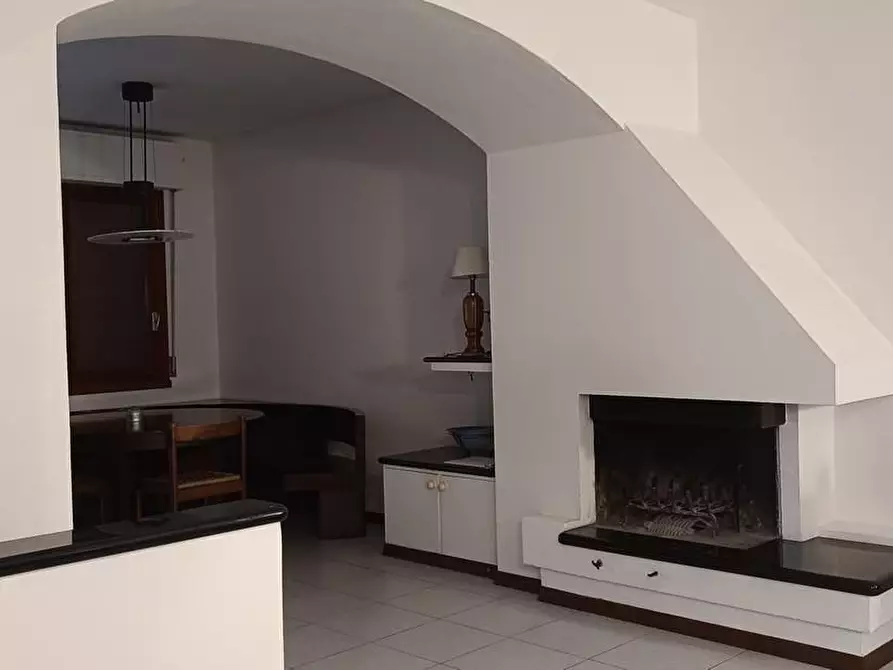 Immagine 19 di Villetta a schiera in vendita  a Ortonovo