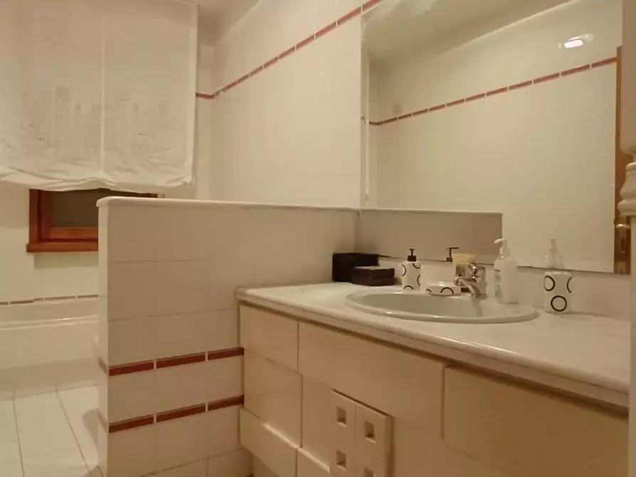 Immagine 21 di Villetta a schiera in vendita  a Ortonovo