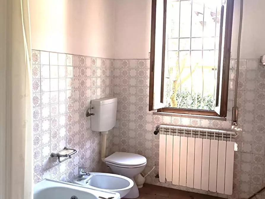 Immagine 9 di Appartamento in vendita  a Borgo A Mozzano