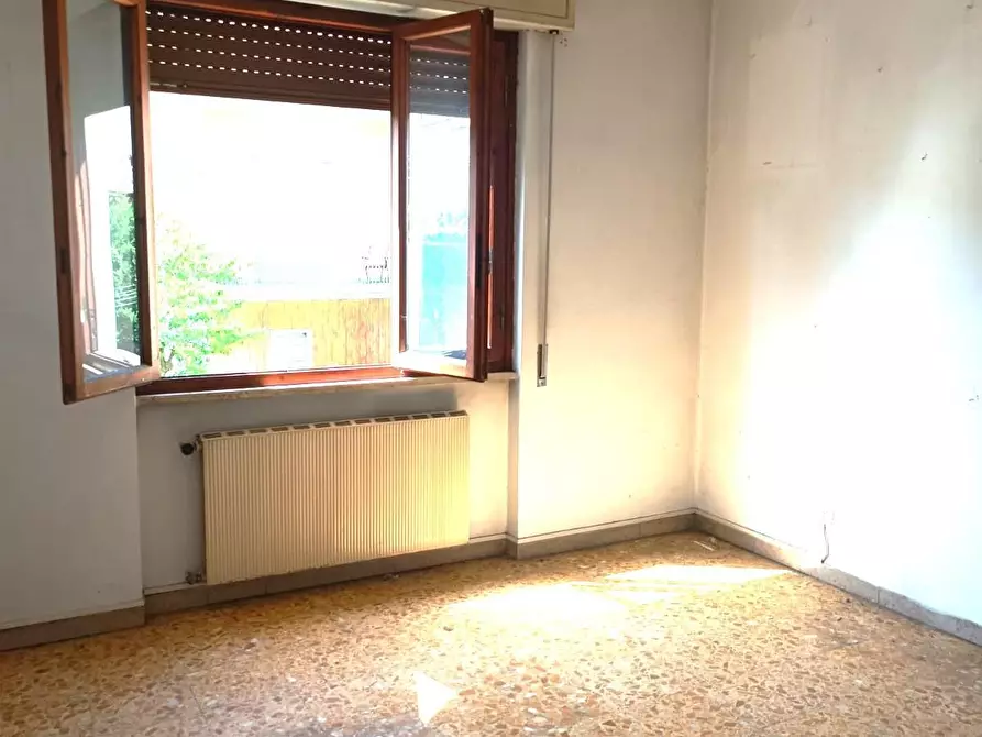 Immagine 11 di Appartamento in vendita  a Borgo A Mozzano