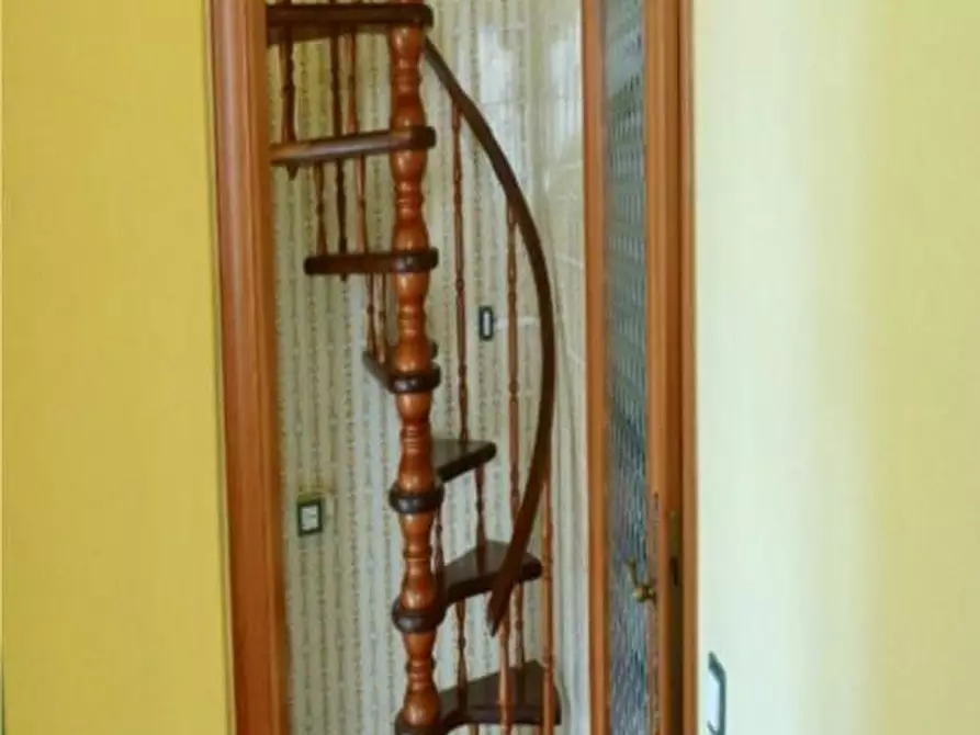 Immagine 2 di Appartamento in vendita  a Massarosa